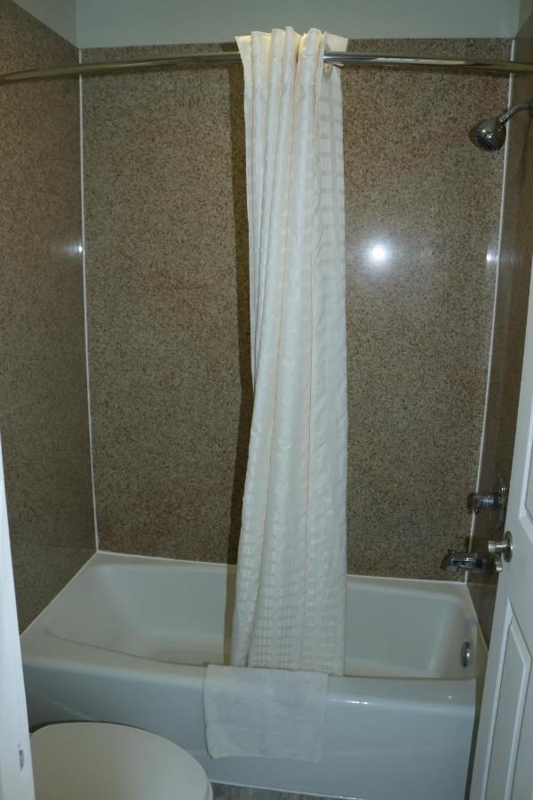 Deluxe Inn Motel Lake Charles Zewnętrze zdjęcie
