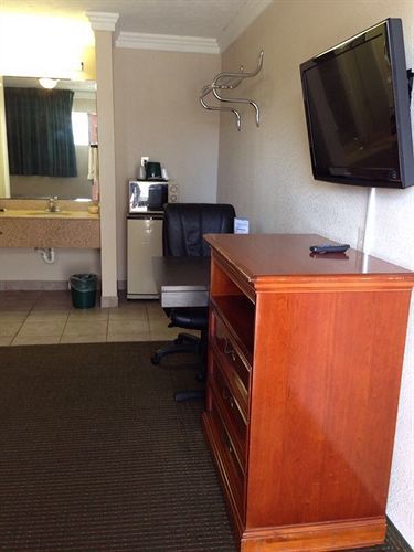 Deluxe Inn Motel Lake Charles Zewnętrze zdjęcie